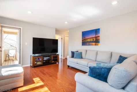 82 Sunrise Drive Hanover NJ 07981