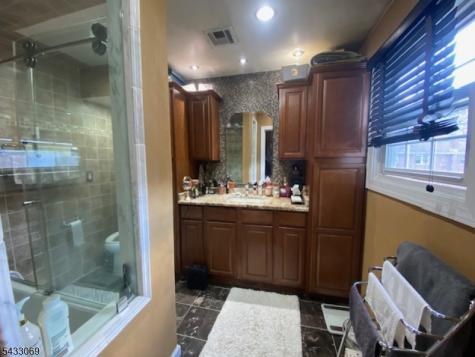 33 Dena Drive Wanaque NJ 07465