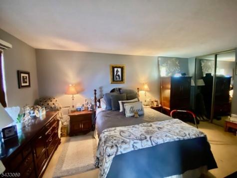 33 Dena Drive Wanaque NJ 07465