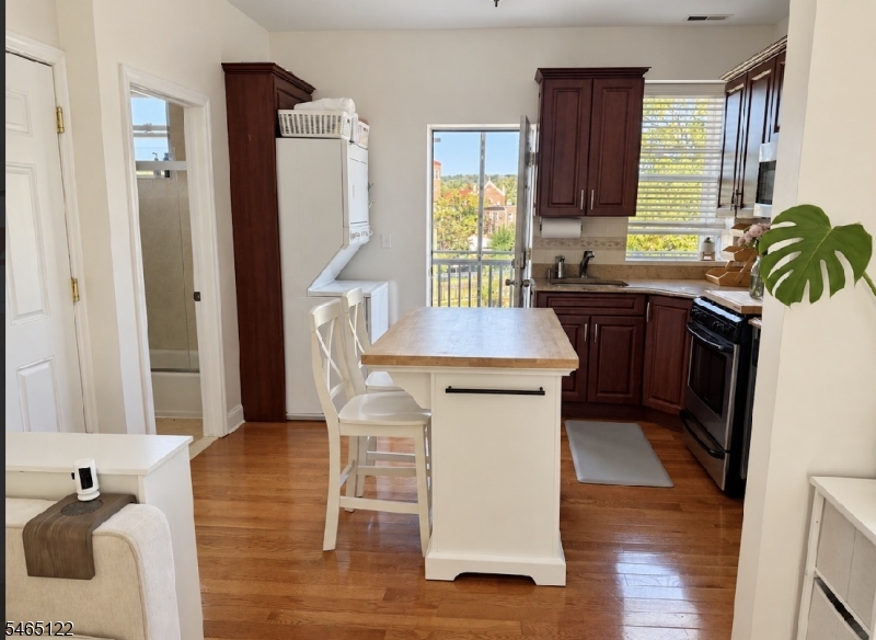 80 Bay Street Montclair NJ 07042