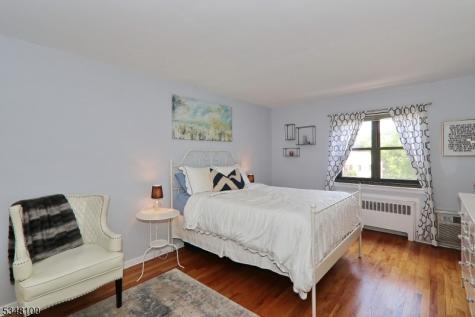 37 Sandra Circle Westfield NJ 07090