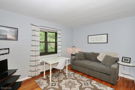 37 Sandra Circle Westfield NJ 07090