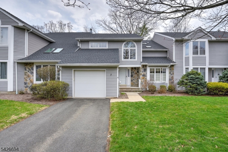 7 Matthew Road Wayne NJ 07470