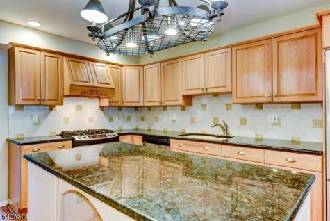 7 Matthew Road Wayne NJ 07470