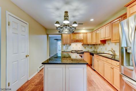 7 Matthew Road Wayne NJ 07470
