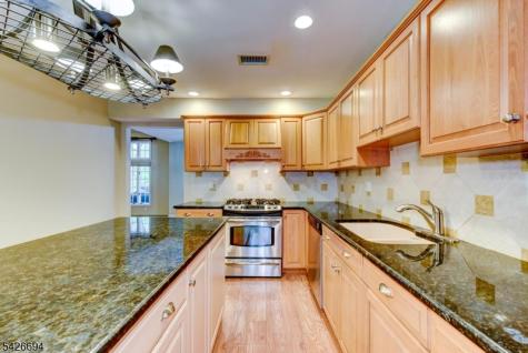 7 Matthew Road Wayne NJ 07470