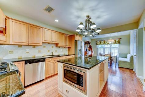 7 Matthew Road Wayne NJ 07470