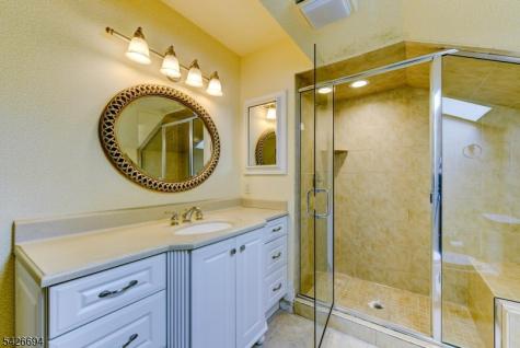 7 Matthew Road Wayne NJ 07470