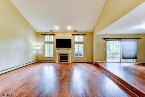 7 Matthew Road Wayne NJ 07470