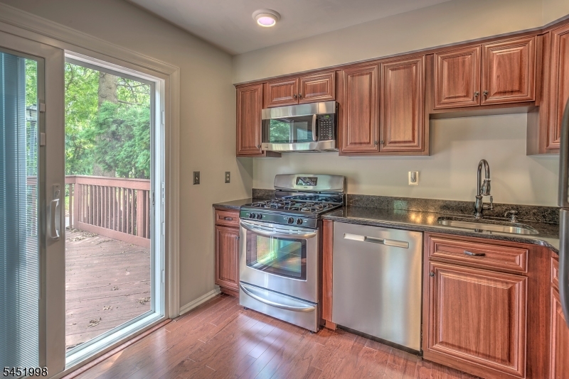 10 Driftwood Drive Franklin NJ 08873