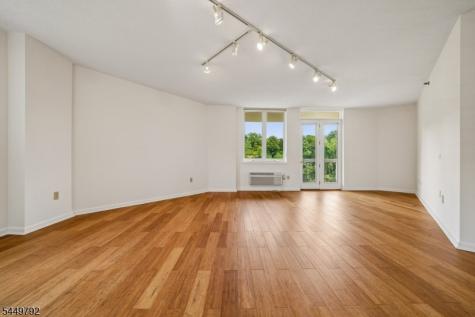 10 Smith Manor Boulevard West Orange NJ 07052