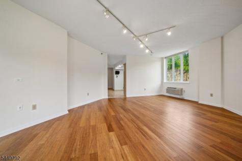 10 Smith Manor Boulevard West Orange NJ 07052