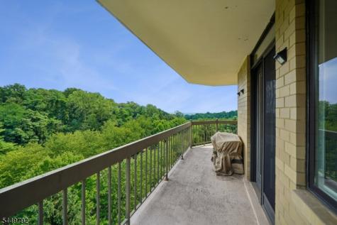 10 Smith Manor Boulevard West Orange NJ 07052