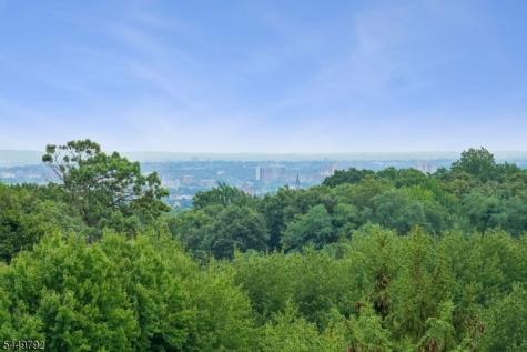 10 Smith Manor Boulevard West Orange NJ 07052