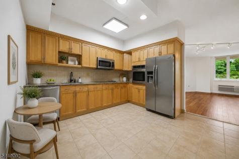 10 Smith Manor Boulevard West Orange NJ 07052