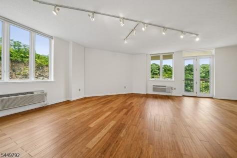 10 Smith Manor Boulevard West Orange NJ 07052