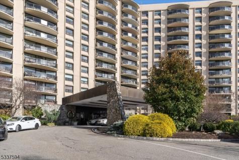 2 Claridge Drive Verona NJ 07044