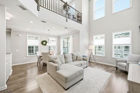 102 Sequoia Drive Cedar Grove NJ 07009