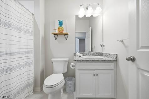 102 Sequoia Drive Cedar Grove NJ 07009