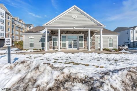17 Jasmine Lane Garfield NJ 07026