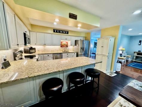 11 Old Fourth Drive Jefferson NJ 07438