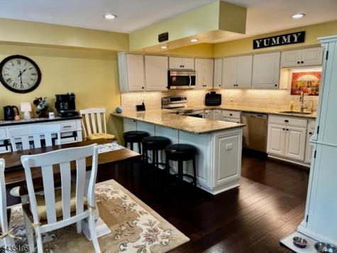 11 Old Fourth Drive Jefferson NJ 07438