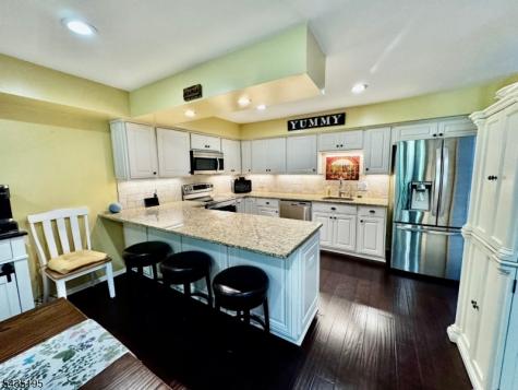 11 Old Fourth Drive Jefferson NJ 07438