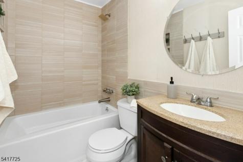 28 Wareham Court Scotch Plains NJ 07076