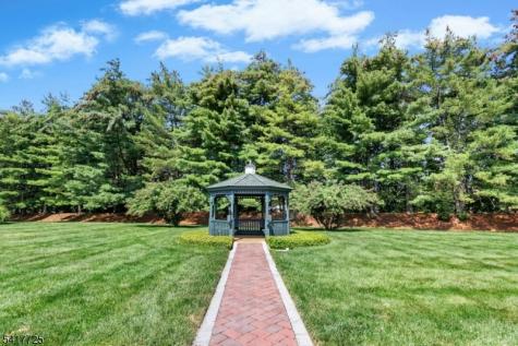 28 Wareham Court Scotch Plains NJ 07076
