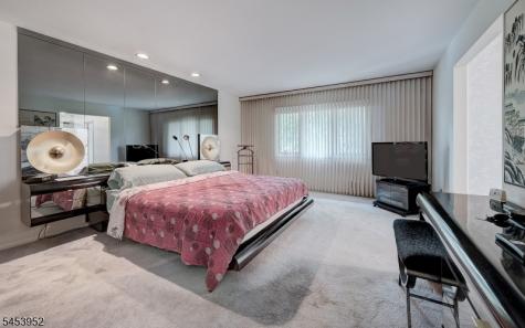 88 Sullivan Drive West Orange NJ 07052