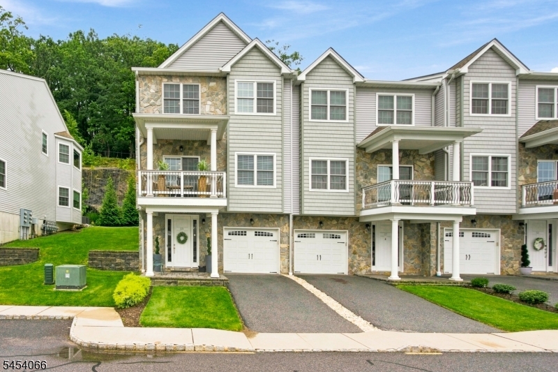 59 Halina Lane Butler NJ 07405