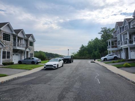 65 Halina Lane Butler NJ 07405