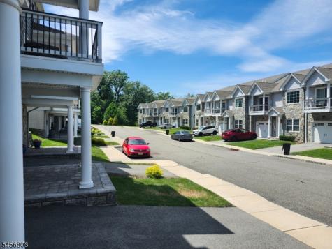 65 Halina Lane Butler NJ 07405