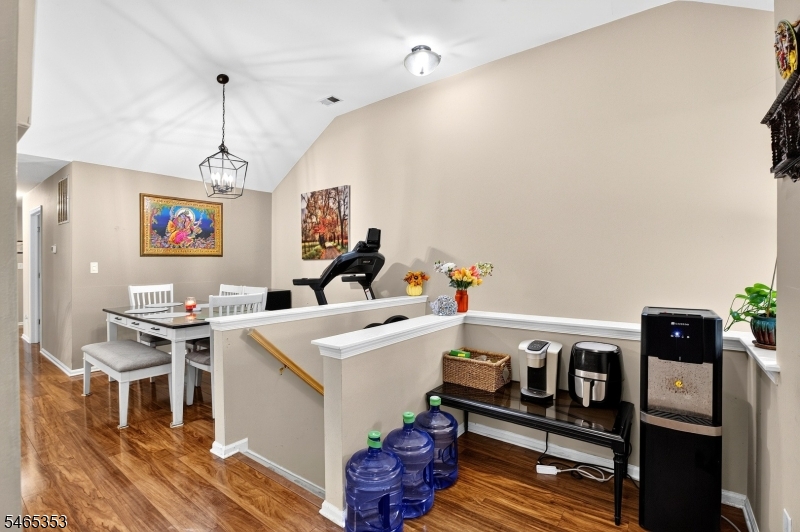 48 Waugh Court Bridgewater NJ 08807