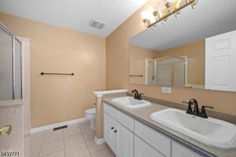 214 Riverwalk Way Clifton NJ 07014