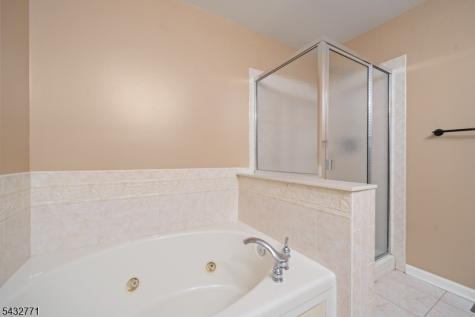 214 Riverwalk Way Clifton NJ 07014
