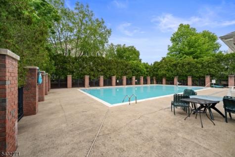 214 Riverwalk Way Clifton NJ 07014