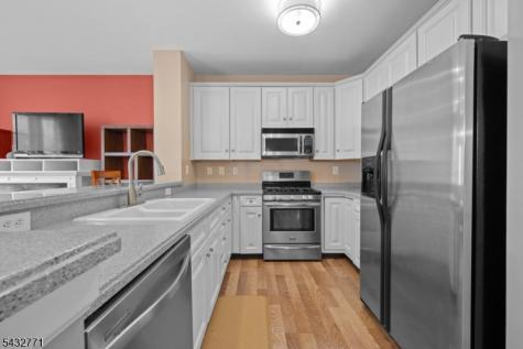214 Riverwalk Way Clifton NJ 07014