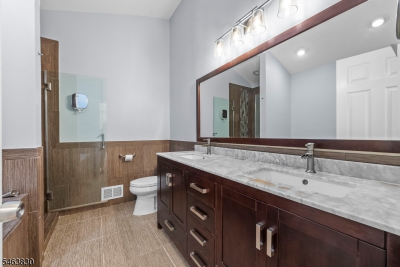 12 Cain Court Montville NJ 07045