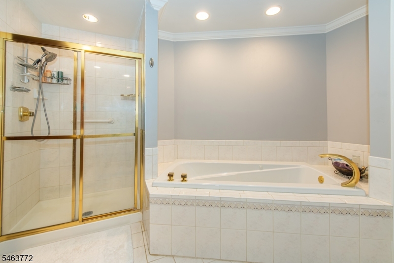 4 Pippins Way Morris NJ 07960