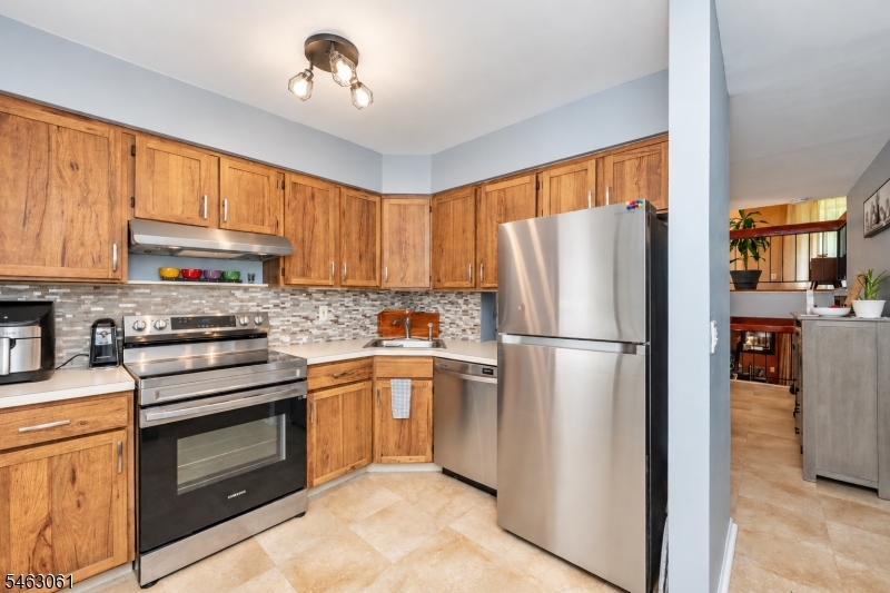 20132 Westview Wharton NJ 07885