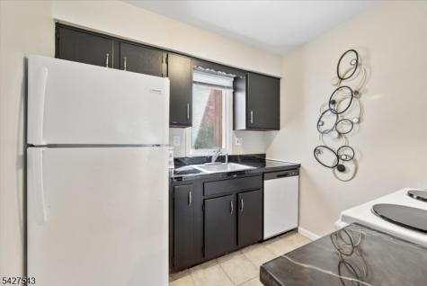 15 Village Way Vernon NJ 07462