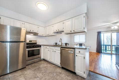 10 Augusta Drive Vernon NJ 07462