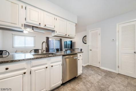 10 Augusta Drive Vernon NJ 07462