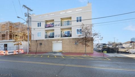 276 Beachway Ave Unit 8 Keansburg NJ 07734