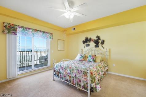 276 Beachway Ave Unit 8 Keansburg NJ 07734