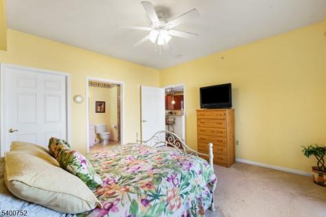 276 Beachway Ave Unit 8 Keansburg NJ 07734