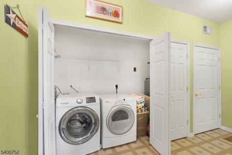 276 Beachway Ave Unit 8 Keansburg NJ 07734