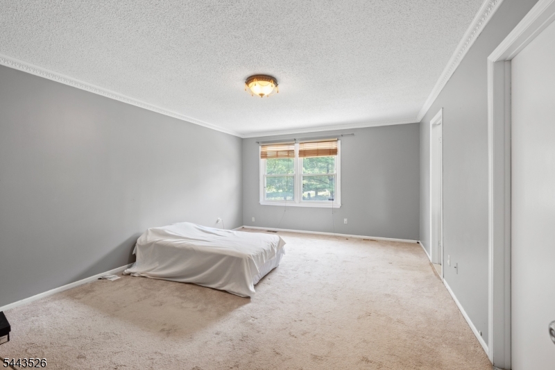 3 Sandpiper Drive Sayreville NJ 08859