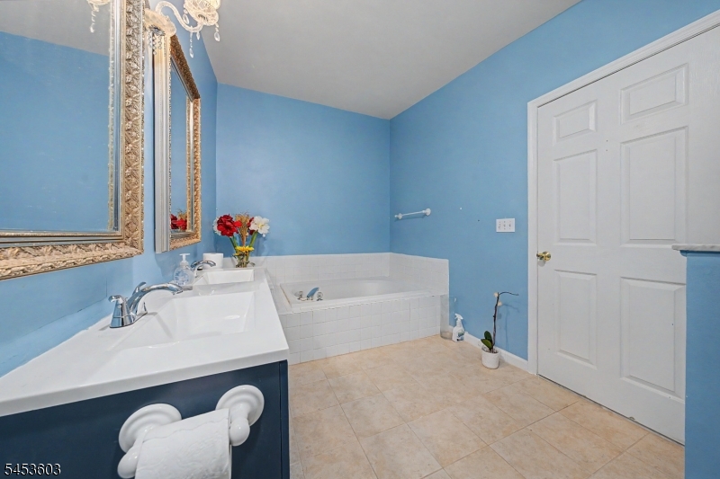 7 Caroline Foster Court Morris NJ 07960